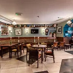 Foley's & Self Catering Homes 3*