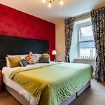 Foley's & Self Catering Homes Guest house