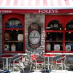Foley's & Self Catering Homes Guest house 3*