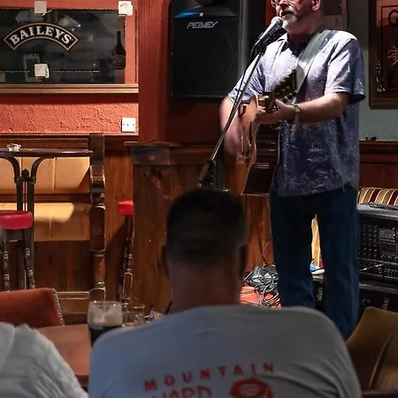 Foley's & Self Catering Homes 3*