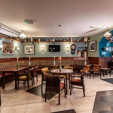 Foley's & Self Catering Homes 3*