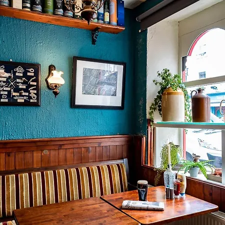 Foley's & Self Catering Homes 3* Kenmare