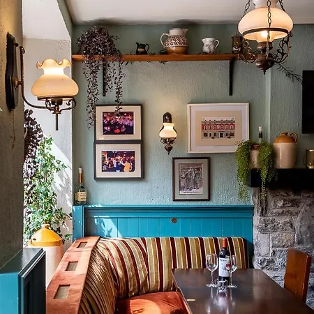 Гостевой дом Foley's & Self Catering Homes