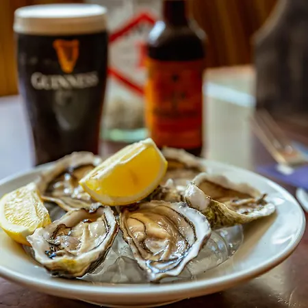 Foley's & Self Catering Homes Gasthof 3*