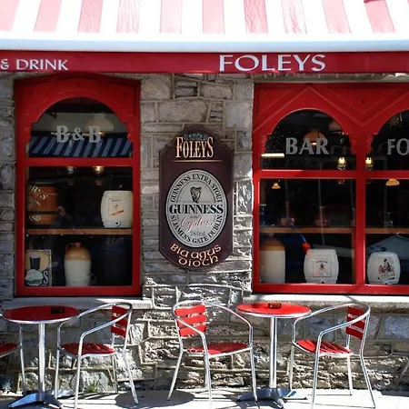 Foley's & Self Catering Homes Гостевой дом 3*